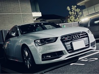 アウディ S4 アバント (ワゴン) アバント_RHD_4WD(AT_3.0)