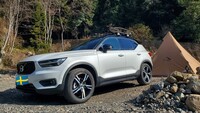 ボルボ XC40 B4 AWD Rデザイン_RHD_AWD(AT_2.0)