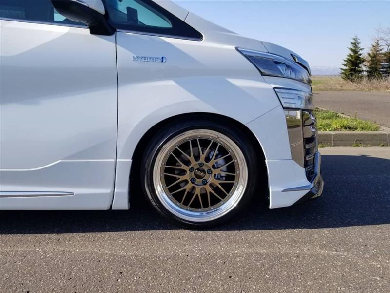 トヨタ ヴェルファイアハイブリッド ハイブリッド ZR“Gエディション”_7人乗り_4WD(CVT_2.5)