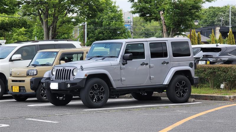 ジープ ラングラー アンリミテッド アルティテュード_RHD_4WD(AT_3.6)