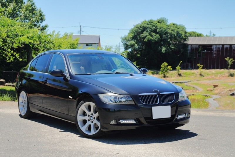 BMW 3シリーズ セダン 325i_LHD(AT_2.5)