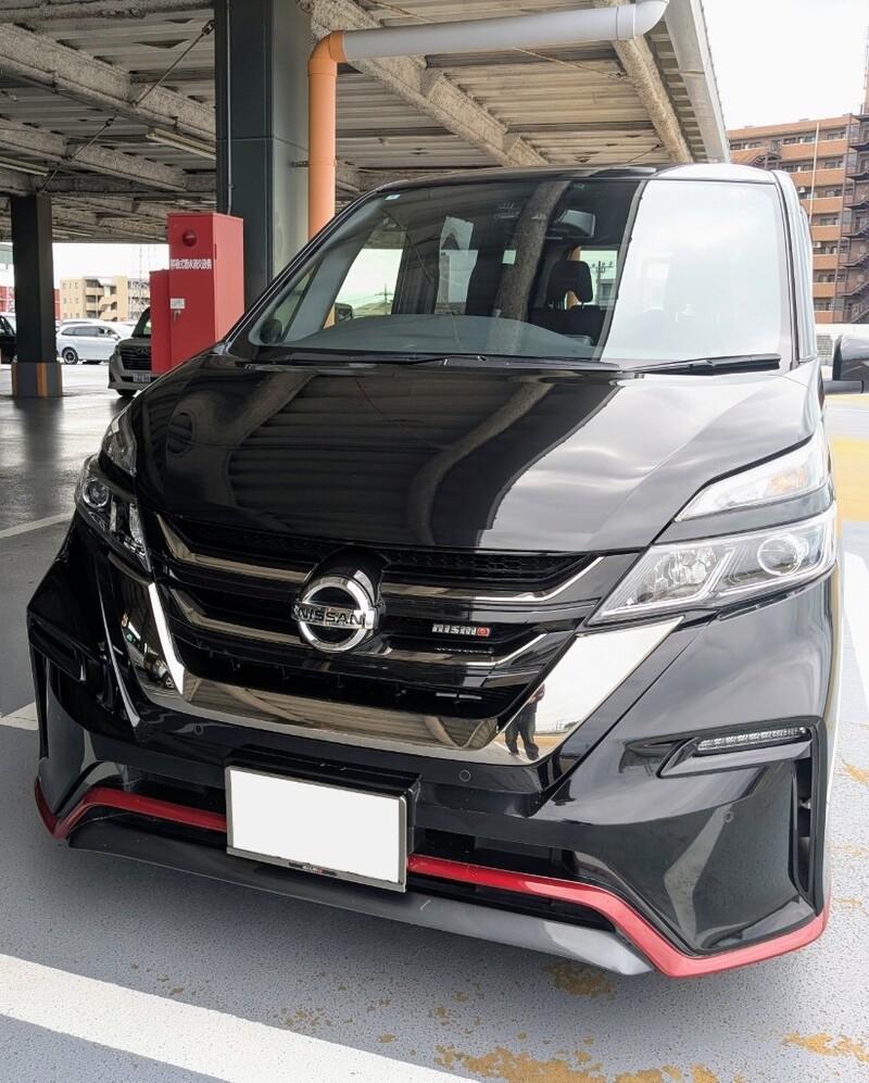 日産 セレナハイブリッド ニスモ(CVT_2.0_ハイブリッド)