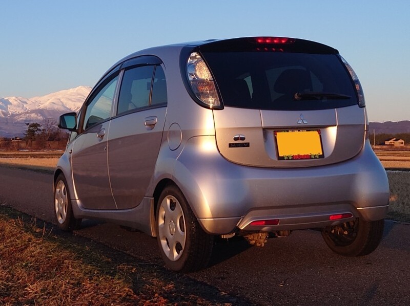 三菱 i-MiEV X