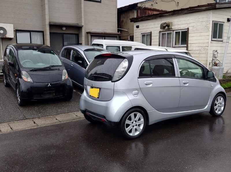 三菱 i-MiEV X