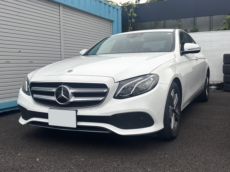 メルセデス・ベンツ Eクラス セダン E220d アバンギャルド_RHD(AT_2.0)