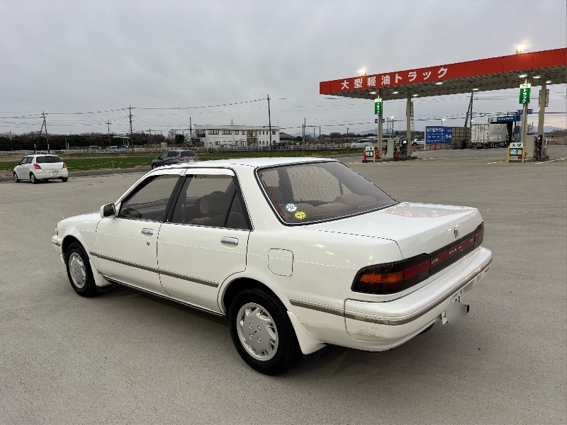 トヨタ カリーナ SE(MT_1.8)