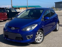 マツダ デミオ 13S(AT_1.3)