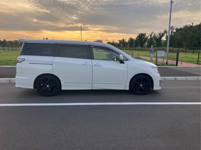 日産 エルグランド ライダー_7人乗り(CVT_3.5)