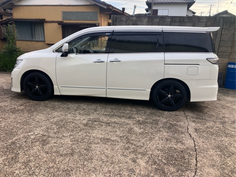 日産 エルグランド ライダー_7人乗り(CVT_3.5)