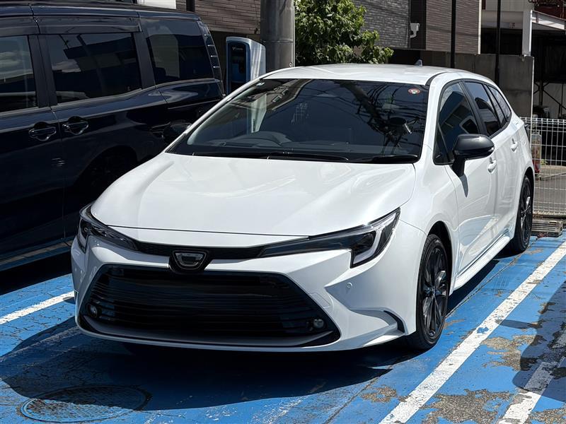 トヨタ カローラツーリングハイブリッド W×B(CVT_1.8_ハイブリッド)
