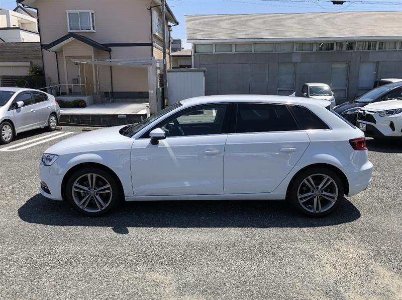 アウディ A3スポーツバック