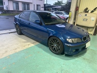 BMW 3シリーズ セダン 330i_M-スポーツ_LHD(MT)