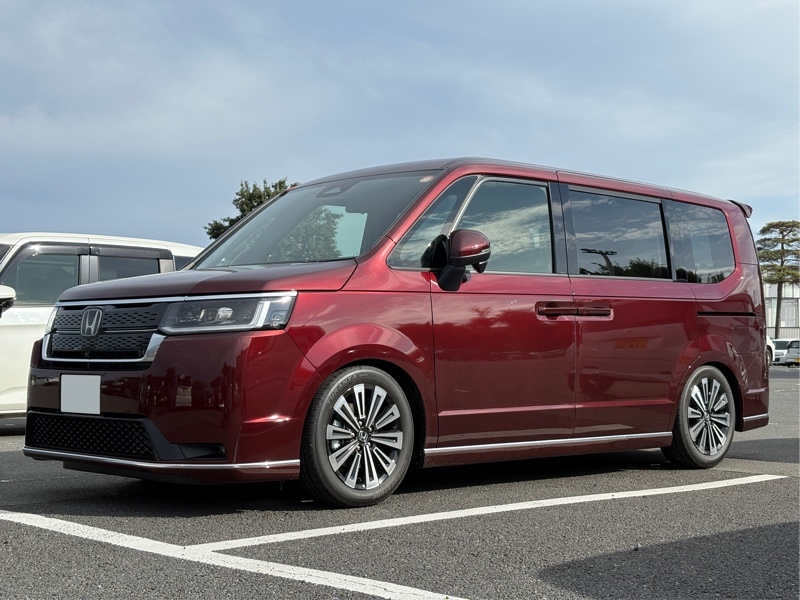 ホンダ ステップワゴンスパーダ e:HEV スパーダ プレミアムライン_7人乗り (CVT_2.0)