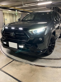 トヨタ RAV4 アドベンチャー_4WD(CVT_2.0)