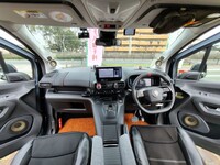 シトロエン ベルランゴ マックス XTR ブルーHDi ローンチエディション_RHD(EAT_1.5)