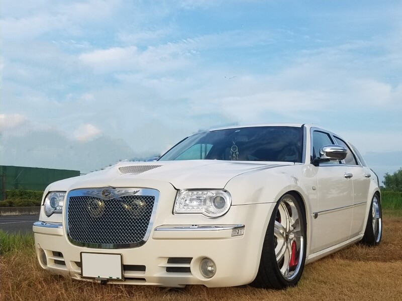 クライスラー 300C ツーリング ツーリング5.7 HEMI_RHD(AT_5.7)
