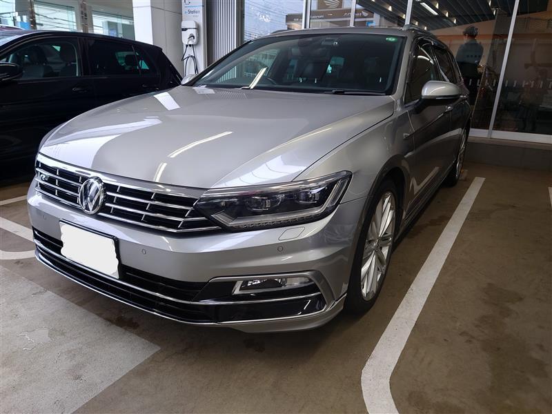フォルクスワーゲン パサートヴァリアント ヴァリアント 2.0TSI Rライン_RHD(DSG_2.0)