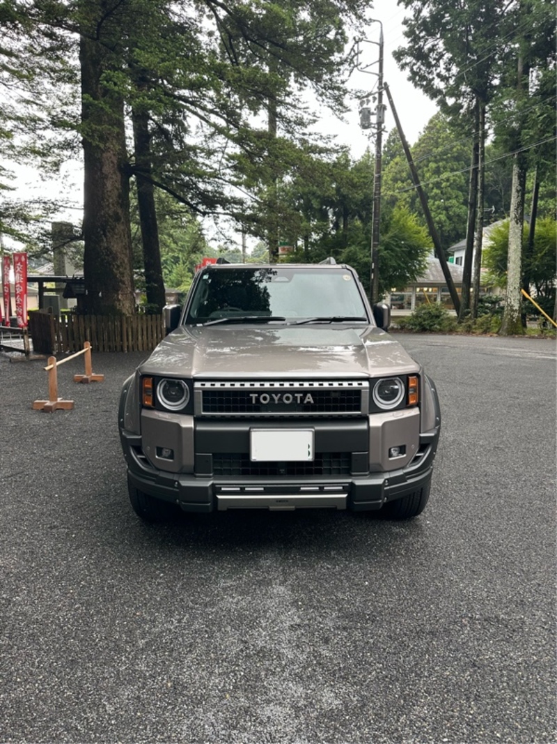 トヨタ ランドクルーザー250 VX_7人乗り_4WD (AT_2.8_ディーゼル)