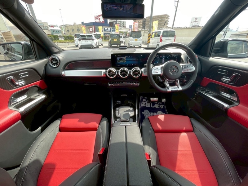 メルセデスAMG GLBクラス メルセデスAMG GLB35 4マチック_RHD_4WD(DCT_2.0)