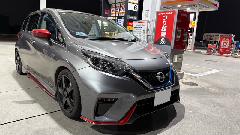 日産 ノート ニスモ S(MT_1.6)