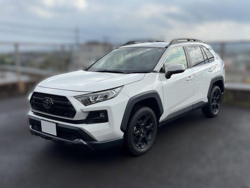 トヨタ RAV4 アドベンチャー“オフロードパッケージ”_4WD(CVT_2.0)