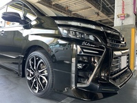 トヨタ ヴォクシー ZS“煌”_7人乗り(CVT_2.0)