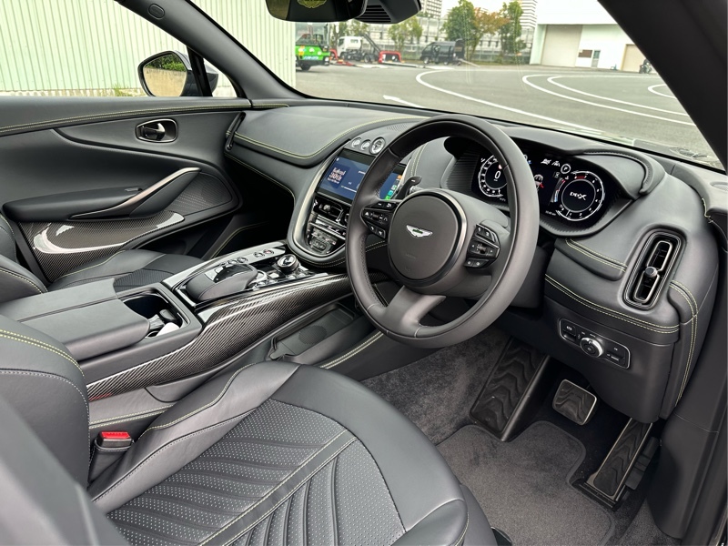 アストンマーティン DBX DBX707_RHD_4WD(AT_4.0)
