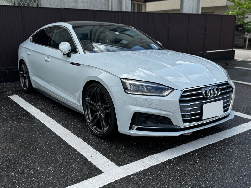 アウディ A5 スポーツバック A5 スポーツバック 40 TFSI スポーツ_RHD(AT_2.0)