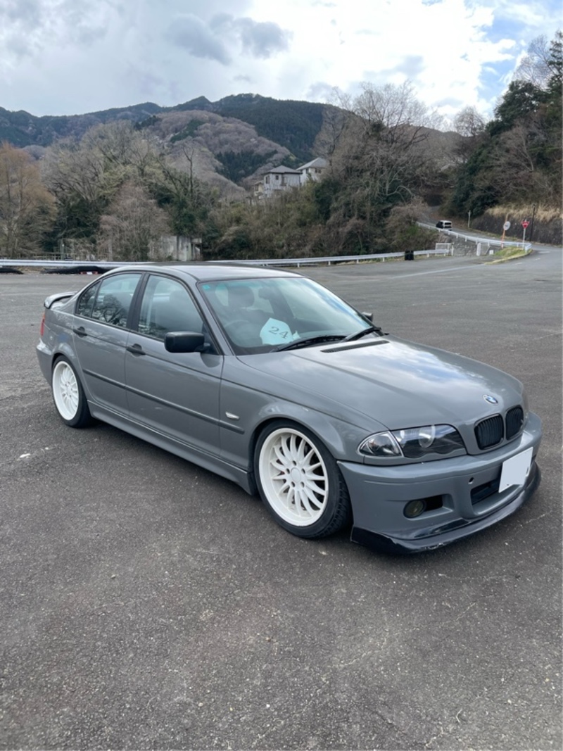 BMW 3シリーズ セダン