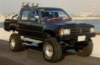 トヨタ ハイラックス ダブルキャブSSR_4WD(MT_2.0)