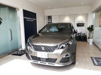 プジョー 3008 GT ブルーHDi_RHD(EAT_2.0)