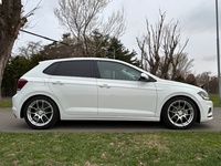 フォルクスワーゲン ポロ TSI コンフォートラインリミテッド_RHD(DSG_1.0)