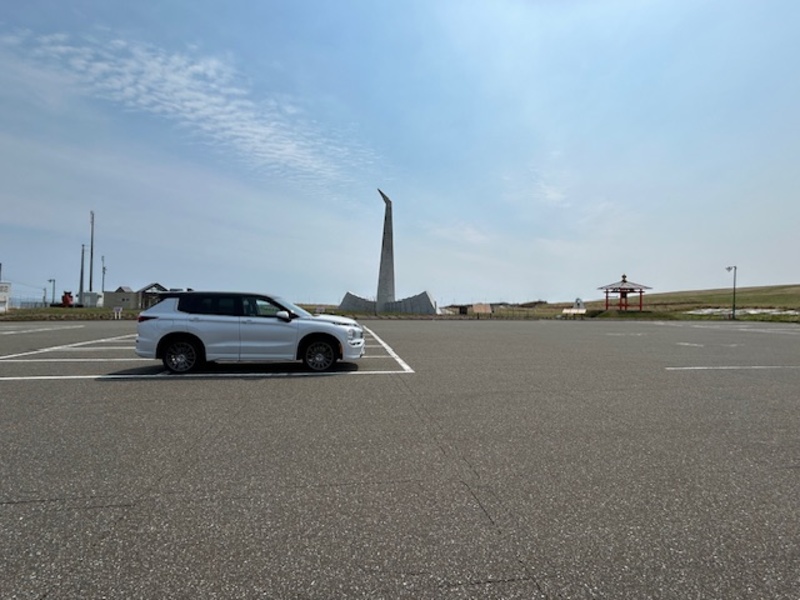 三菱 アウトランダーPHEV P_7人乗り_4WD(2.4)