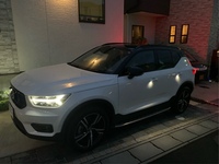 ボルボ XC40 B4 AWD Rデザイン_RHD_AWD(AT_2.0)