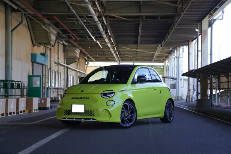 アバルト 500e（カブリオレ）
