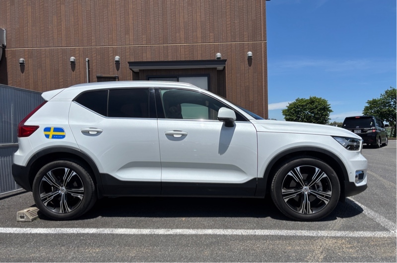 ボルボ XC40 T4 AWD インスクリプション_RHD_AWD(AT_2.0)