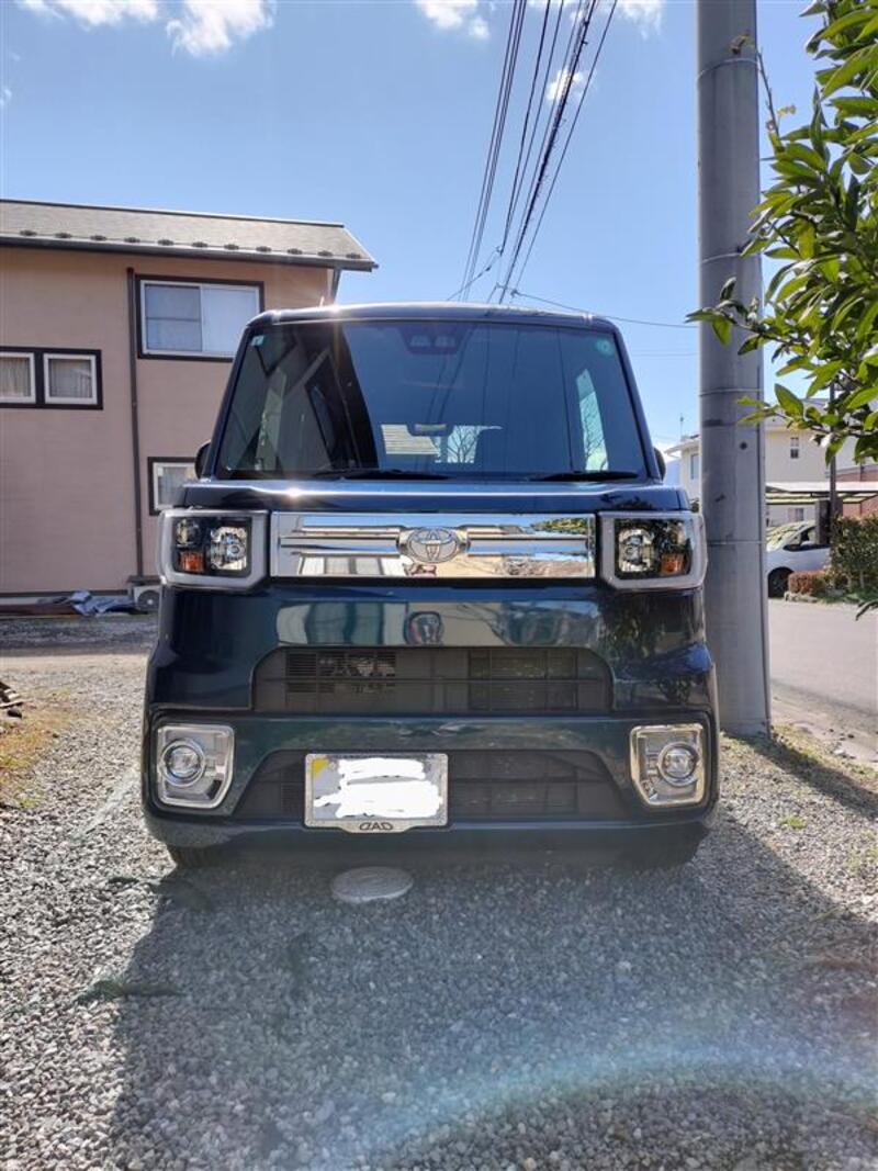 トヨタ ピクシスメガ Gターボ“SA III”_4WD(CVT_0.66)