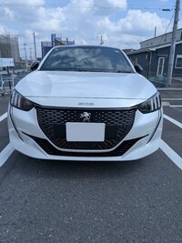 プジョー 208 GTライン_RHD(EAT_1.2)