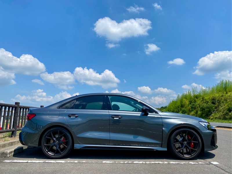 アウディ RS3 （セダン） RS3 セダン_RHD_4WD(AT_2.5)