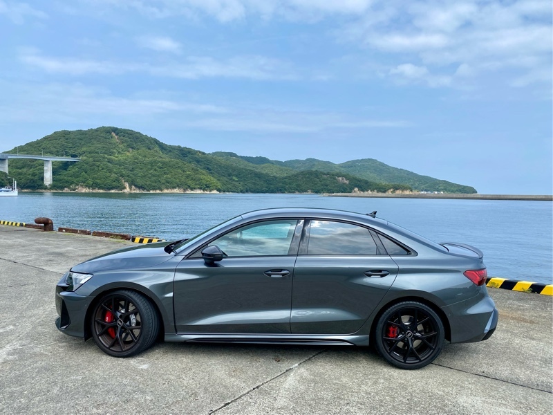 アウディ RS3 （セダン） RS3 セダン_RHD_4WD(AT_2.5)