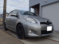 トヨタ ヴィッツ RS_FF(CVT_1.3)