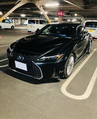 レクサス ISハイブリッド 300h“バージョンL”(CVT_2.5)