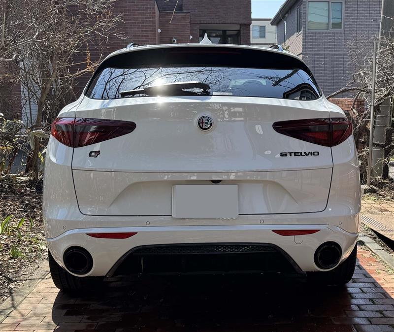 アルファロメオ ステルヴィオ 2.0 ターボ Q4 ヴェローチェ_RHD_4WD(AT_2.0)