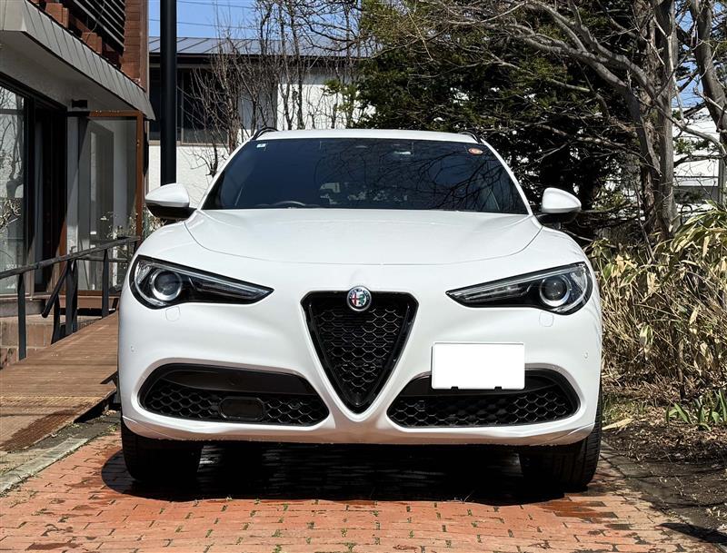 アルファロメオ ステルヴィオ 2.0 ターボ Q4 ヴェローチェ_RHD_4WD(AT_2.0)