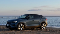 ボルボ C40 リチャージ アルティメット ツインモーター_RHD_AWD