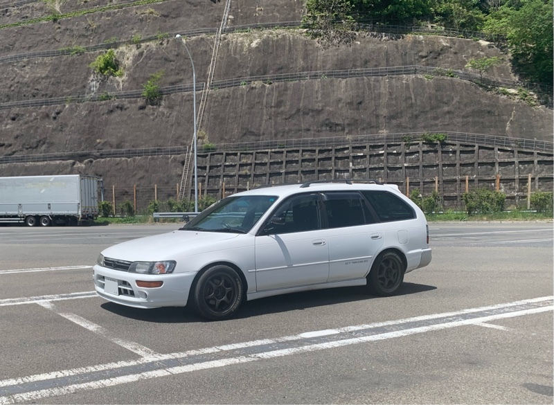トヨタ カローラツーリングワゴン BZツーリング(MT_1.6)