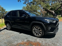 トヨタ RAV4 G“Zパッケージ”_4WD(CVT_2.0)