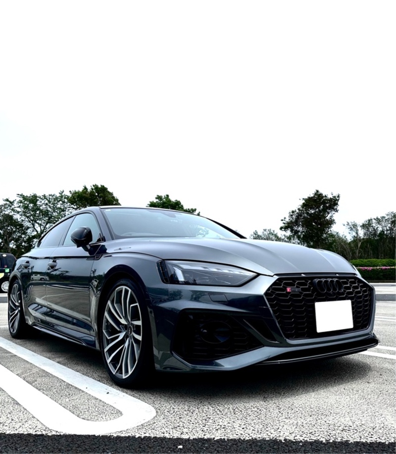 アウディ RS5 スポーツバック RS5 スポーツバック_RHD_4WD(AT_2.9)