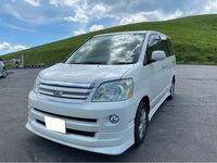 トヨタ ノア X_4WD(CVT_2.0)