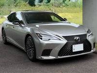 レクサス LS 500“エクゼグティブ”(AT_3.5)